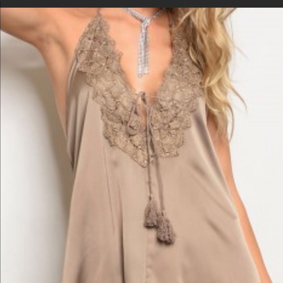 ⭐️SEXY⭐️ Beige lace silk halter boho holiday dress - Picture 3 of 8